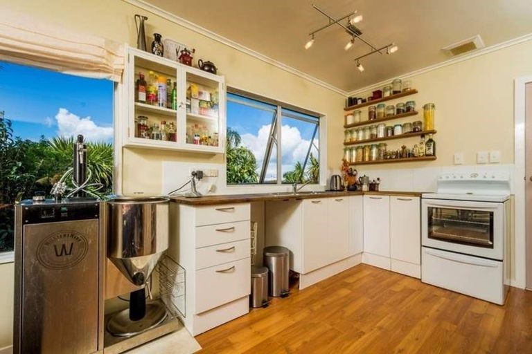 Photo of property in 3/50a Taharoto Road, Takapuna, Auckland, 0622