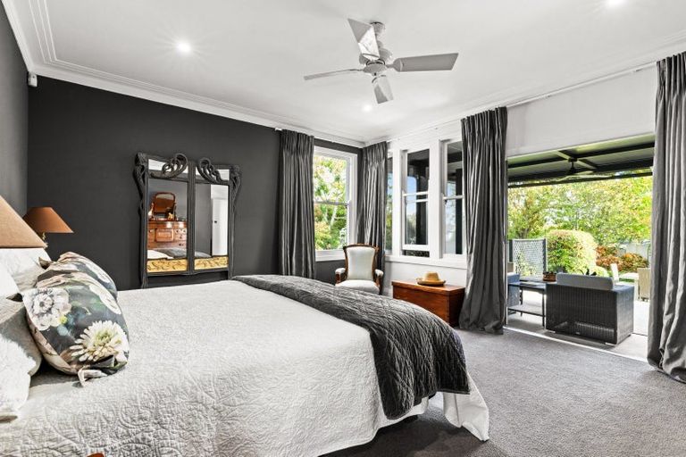 Photo of property in 2 Greenwood Road, Havelock North, 4130