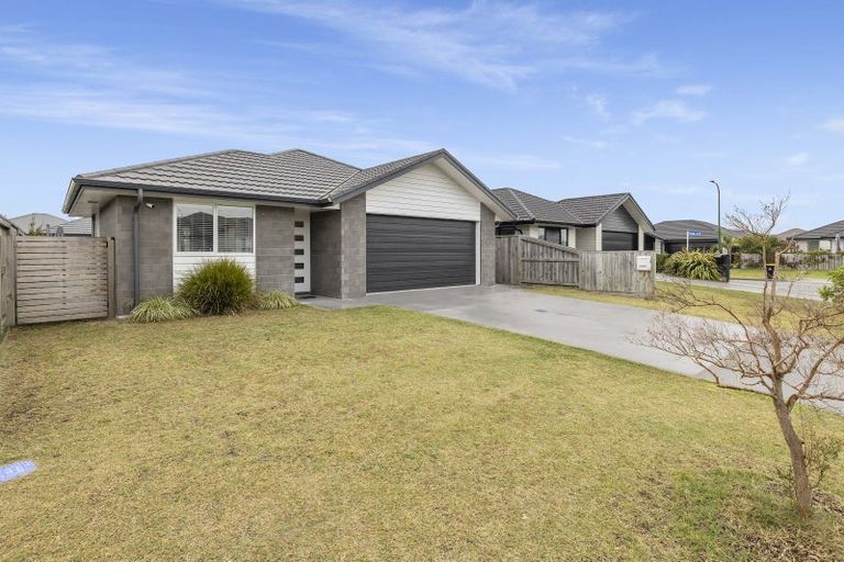 Photo of property in 8 Kanapa Close, Papamoa, 3118