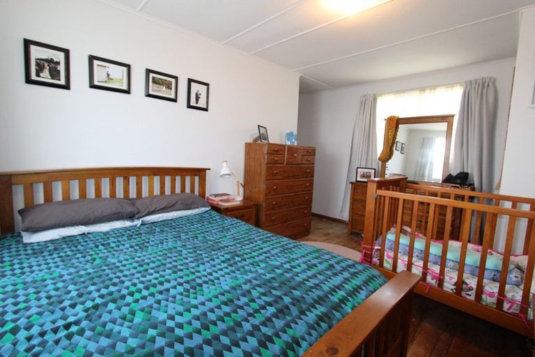 Photo of property in 20 Wilson Street, Pahiatua, 4910