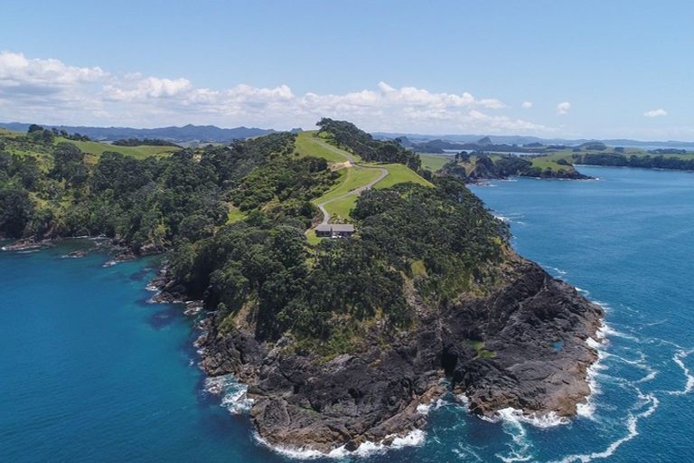 Photo of property in 78 Te Whara Way, Taiharuru, Onerahi, 0192