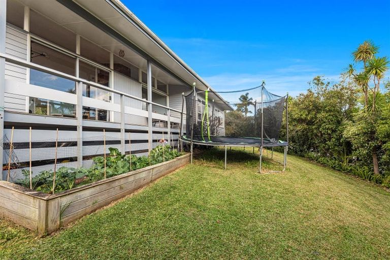 Photo of property in 42 Hilltop Avenue, Morningside, Whangarei, 0110