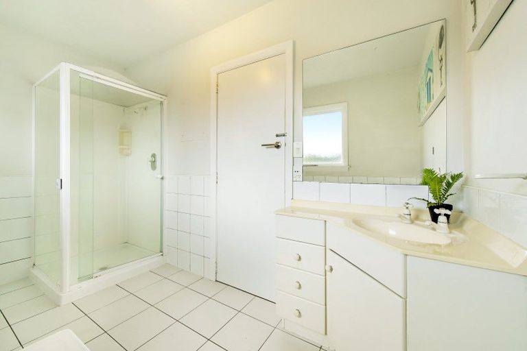 Photo of property in 2/17 Cunningham Place, Halswell, Christchurch, 8025