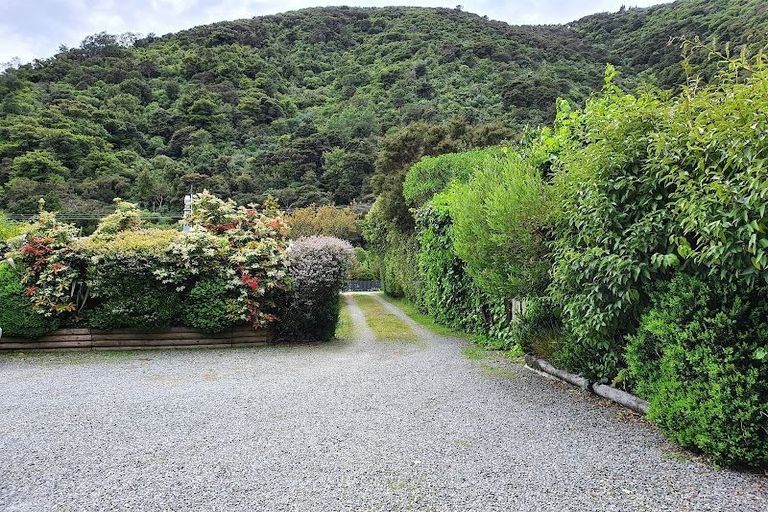 Photo of property in 19a Garden Terrace, Picton, 7220