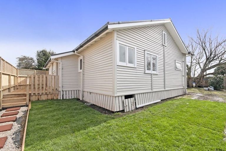 Photo of property in 470 Swanson Road, Ranui, Auckland, 0612