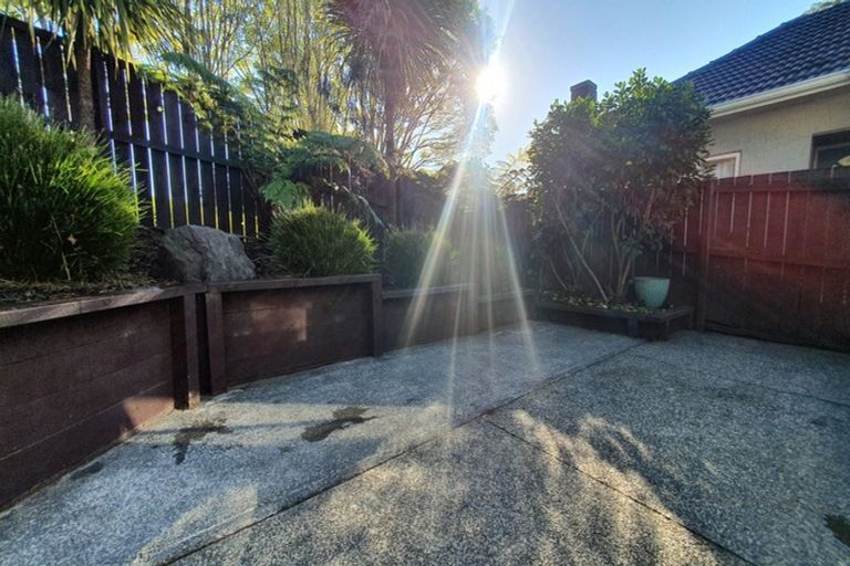 Photo of property in 52a Birdwood Road, Swanson, Auckland, 0612