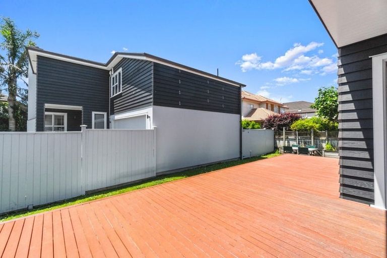 Photo of property in 19 Rangiatea Road, Epsom, Auckland, 1023