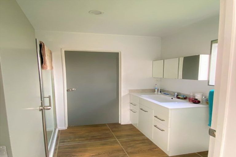 Photo of property in 74 Devich Road, Mangawhai, Wellsford, 0975