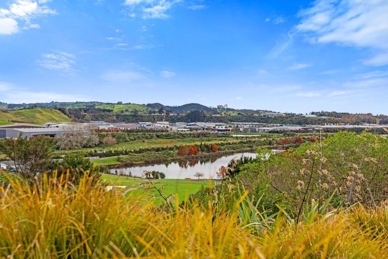 Photo of property in 55 Mortlake Heights, Pyes Pa, Tauranga, 3112