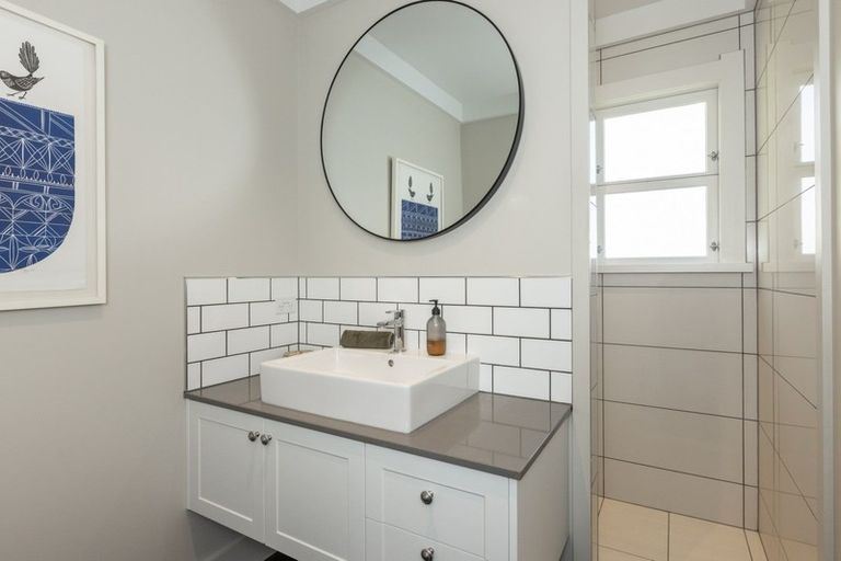 Photo of property in 86 Mchardy Street, Havelock North, 4130