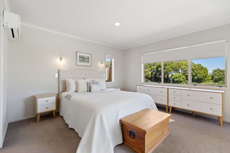 Photo of property in 8 Paul Close, Papamoa Beach, Papamoa, 3118