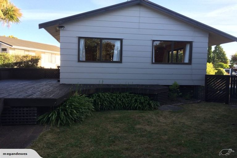 Photo of property in 22 Ward Place, Richmond Heights, Taupo, 3330