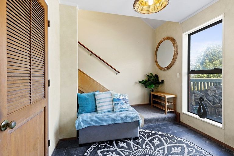 Photo of property in 26 Owhiro Bay Parade, Owhiro Bay, Wellington, 6023