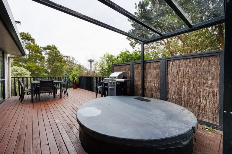 Photo of property in 7 Hillgrove Place, Fitzherbert, Palmerston North, 4410