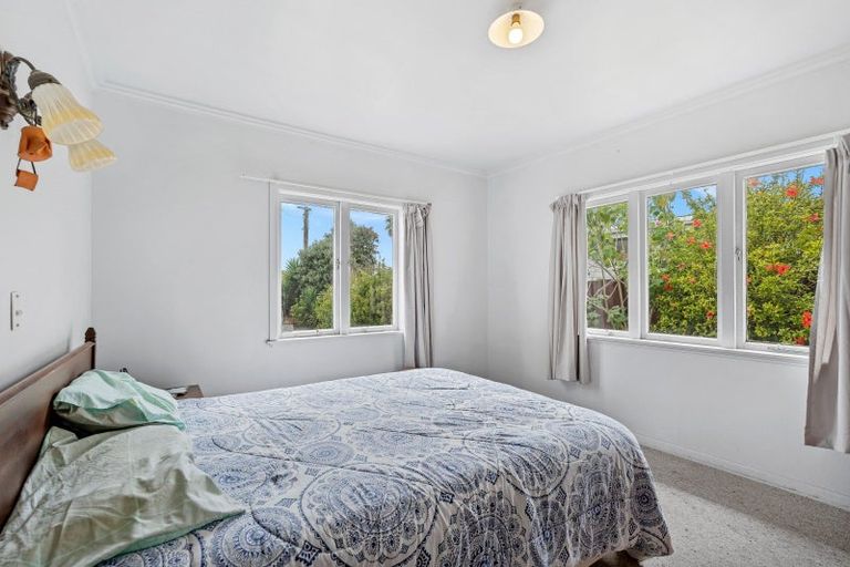 Photo of property in 172 One Tree Point Road, One Tree Point, 0118