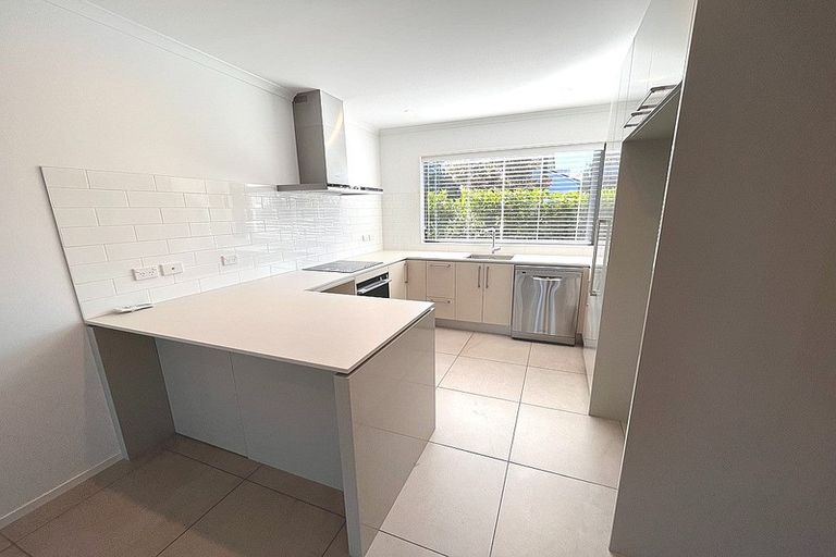 Photo of property in 14 Flounder Road, Hobsonville, Auckland, 0616