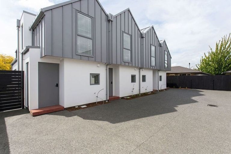 Photo of property in 31 Oxley Avenue, St Albans, Christchurch, 8014