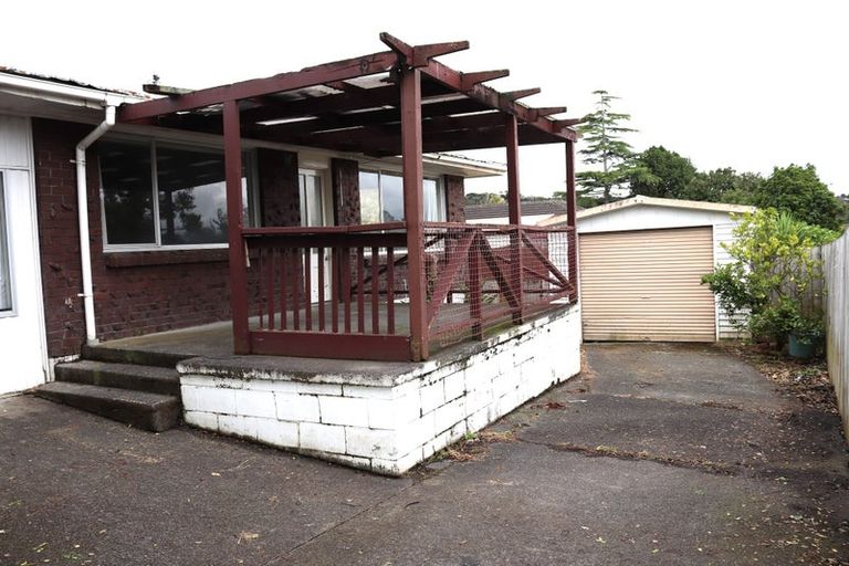 Photo of property in 2/199 Henderson Valley Road, Henderson, Auckland, 0612