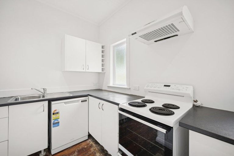 Photo of property in 40 Holloway Road, Aro Valley, Wellington, 6021