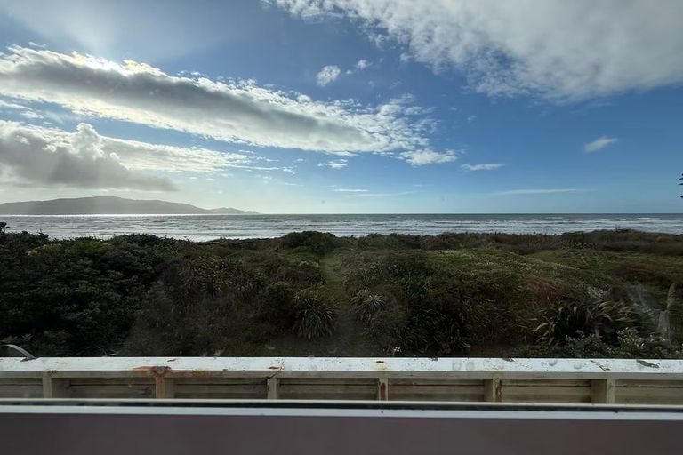 Photo of property in 59 Tutere Street, Waikanae Beach, Waikanae, 5036