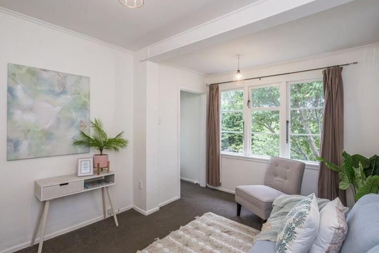 Photo of property in 51 Renown Road, Raumati South, Paraparaumu, 5032