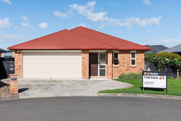 Photo of property in 7 Angelina Way, Kelvin Grove, Palmerston North, 4414
