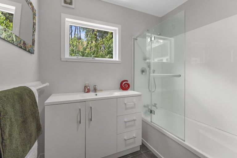 Photo of property in 172 Waiorongomai Road, Otaki, 5512