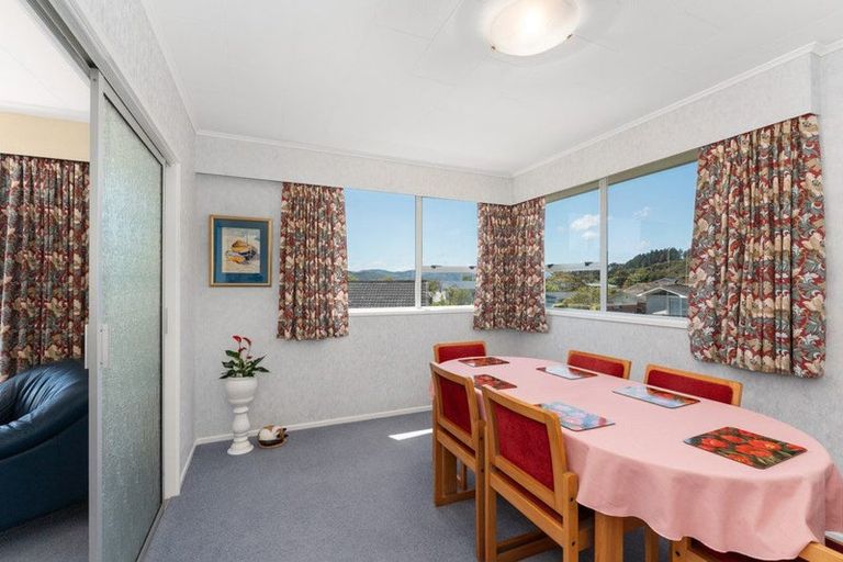 Photo of property in 1 Dunrobin Grove, Silverstream, Upper Hutt, 5019