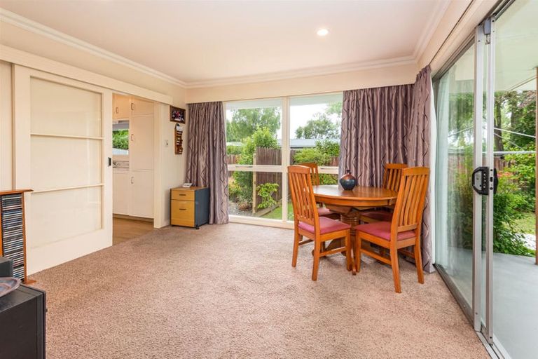 Photo of property in 1/23 Barnes Road, Redwood, Christchurch, 8051