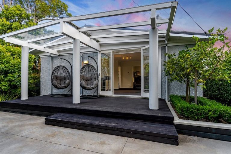 Photo of property in 1/13-15a Campbell Road, Takapuna, Auckland, 0622