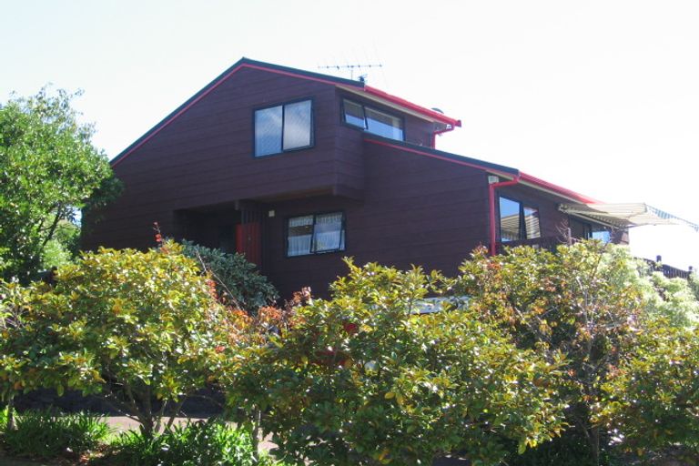 Photo of property in 3 Malters Place, Browns Bay, Auckland, 0630