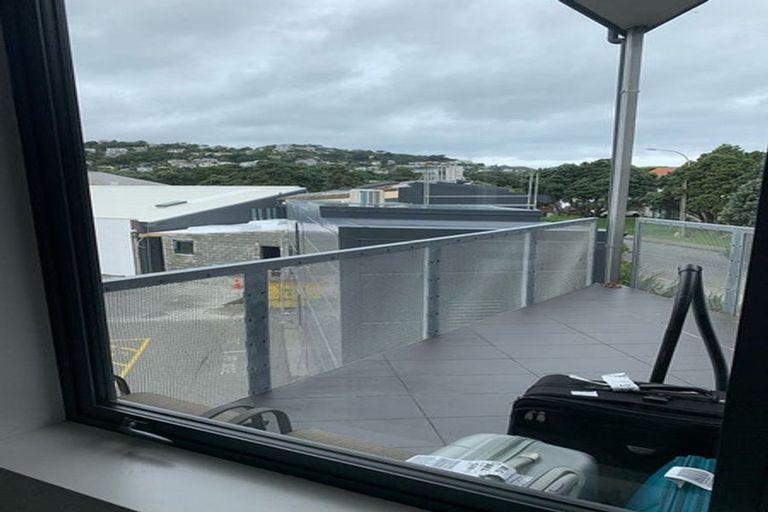 Photo of property in 1/2 Miramar Road North, Miramar, Wellington, 6022