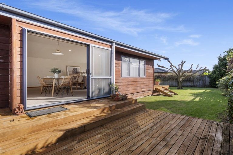 Photo of property in 38 Maesbury Close, Papamoa Beach, Papamoa, 3118