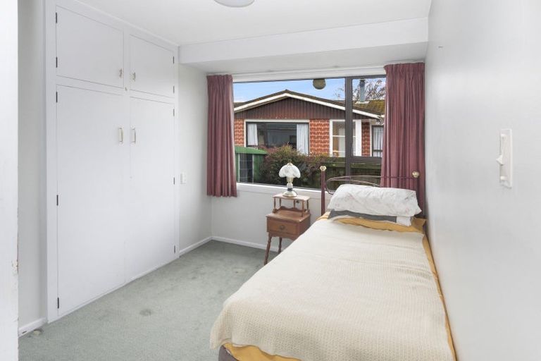 Photo of property in 1/6 Tulloch Place, Papanui, Christchurch, 8052