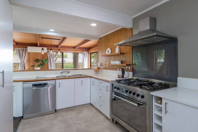 Photo of property in 62 Lord Rutherford Road North, Brightwater, 7022