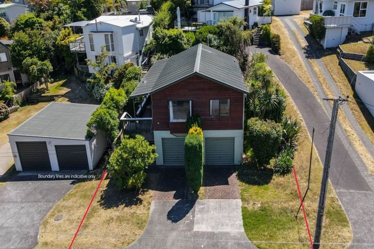 Photo of property in 2/6 Kowhai Road, Rainbow Point, Taupo, 3330