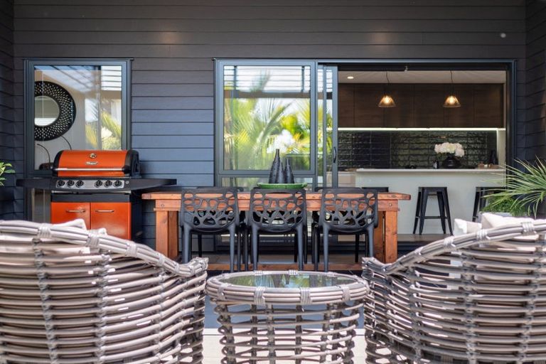 Photo of property in 22 Te Aranga Drive, Papamoa Beach, Papamoa, 3118