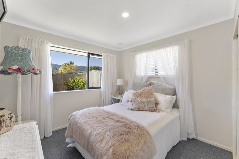 Photo of property in 28 Allport Place, Stoke, Nelson, 7011