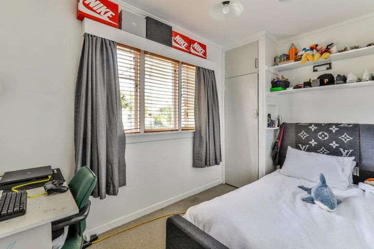 Photo of property in 45 Balmain Road, Birkenhead, Auckland, 0626