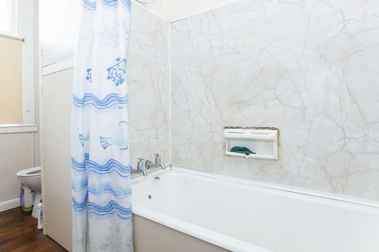 Photo of property in 13 Queens Road, Elgin, Gisborne, 4010