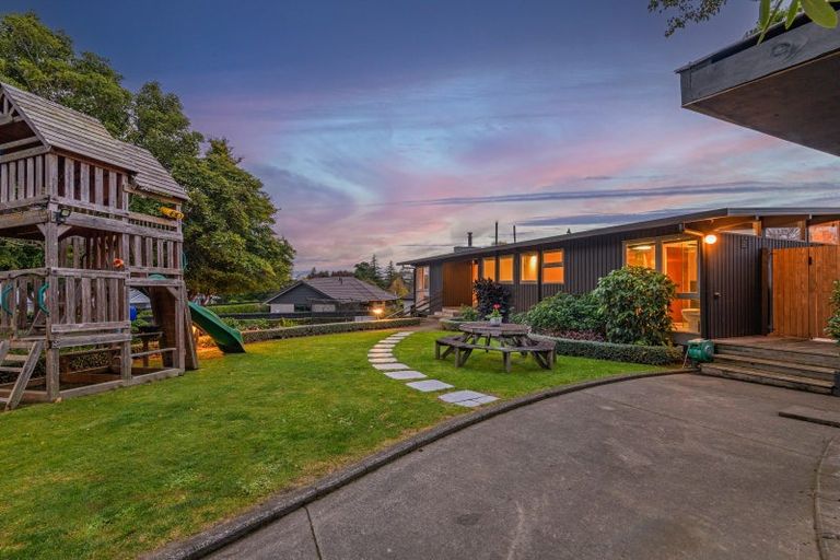 Photo of property in 9 Montgomery Terrace, Hokowhitu, Palmerston North, 4410