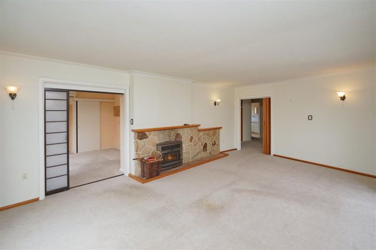 Photo of property in 14 Ron Place, Bishopdale, Christchurch, 8051