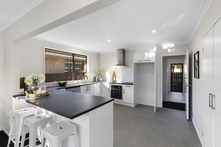 Photo of property in 16a Rawhiti Street, Stokes Valley, Lower Hutt, 5019