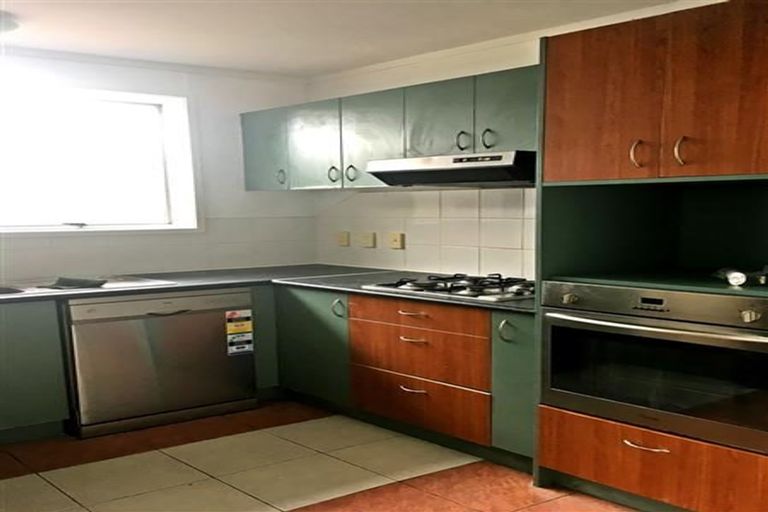 Photo of property in 27 Inverell Avenue, Wiri, Auckland, 2104