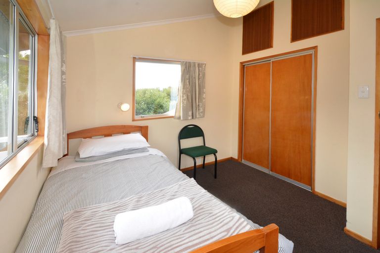 Photo of property in 16 Junction Road, Ravensbourne, Dunedin, 9022