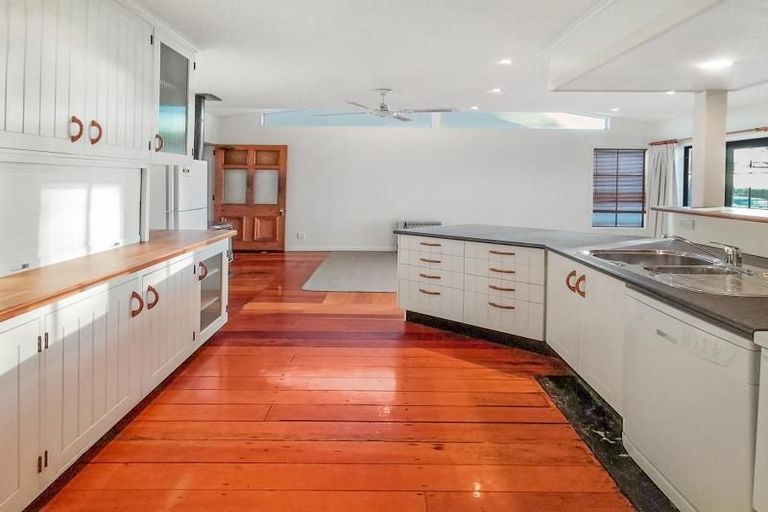 Photo of property in 531 Marine Parade, Napier South, Napier, 4110