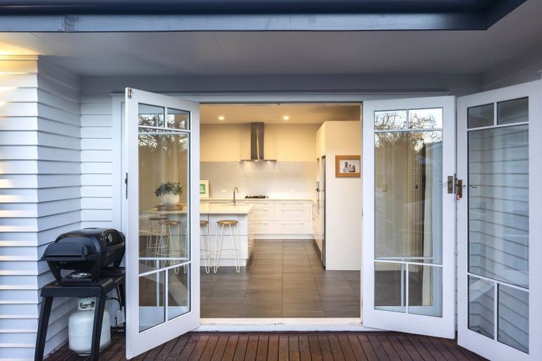 Photo of property in 10 Rayburn Avenue, Papanui, Christchurch, 8053