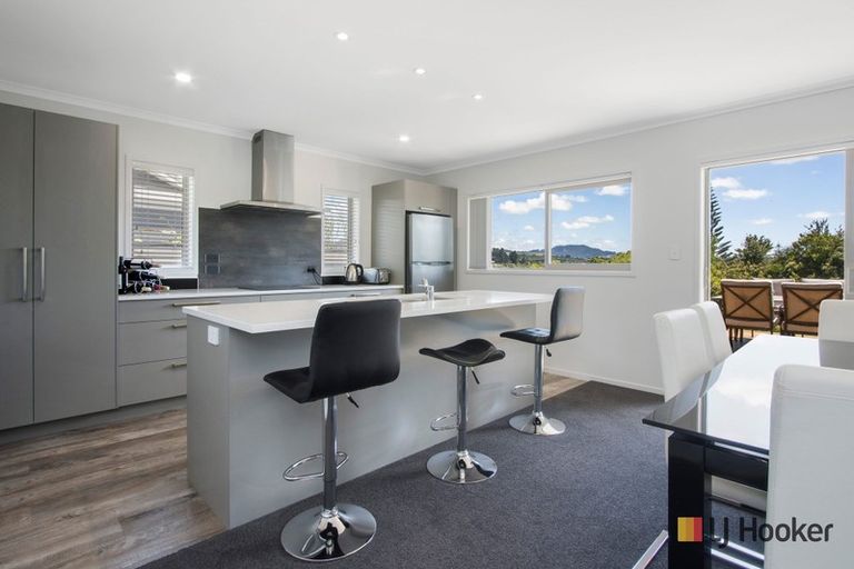 Photo of property in 38 Noble Johnston Drive, Katikati, 3129