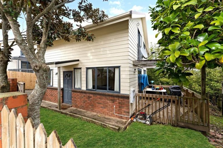 Photo of property in 30 Benchmark Drive, Massey, Auckland, 0614