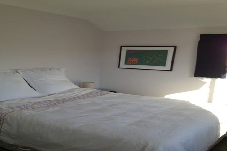 Photo of property in 77a Woodhouse Avenue, Karori, Wellington, 6012